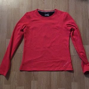 Under Armour sz XL fitted 💕
